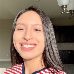 Meet your Posher, Liana